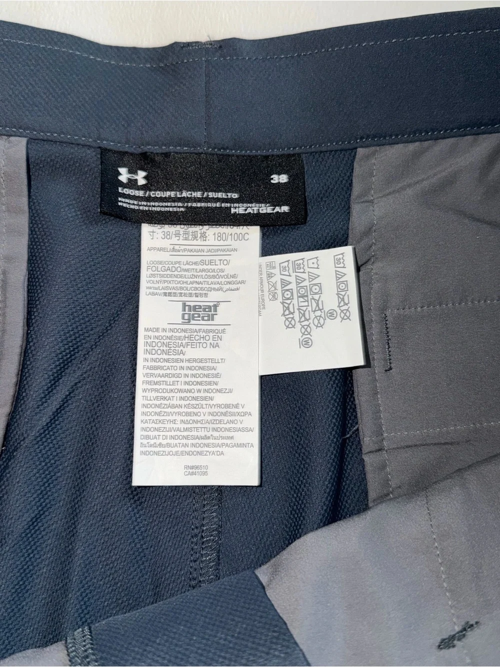 Under Armour Men's Dark Gray/Blue Performance Shorts (217)